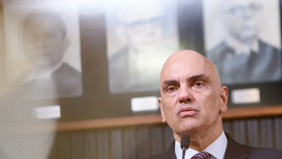 Moraes nega pedido de Bolsonaro para suspender ação penal sobre suposta trama golpista