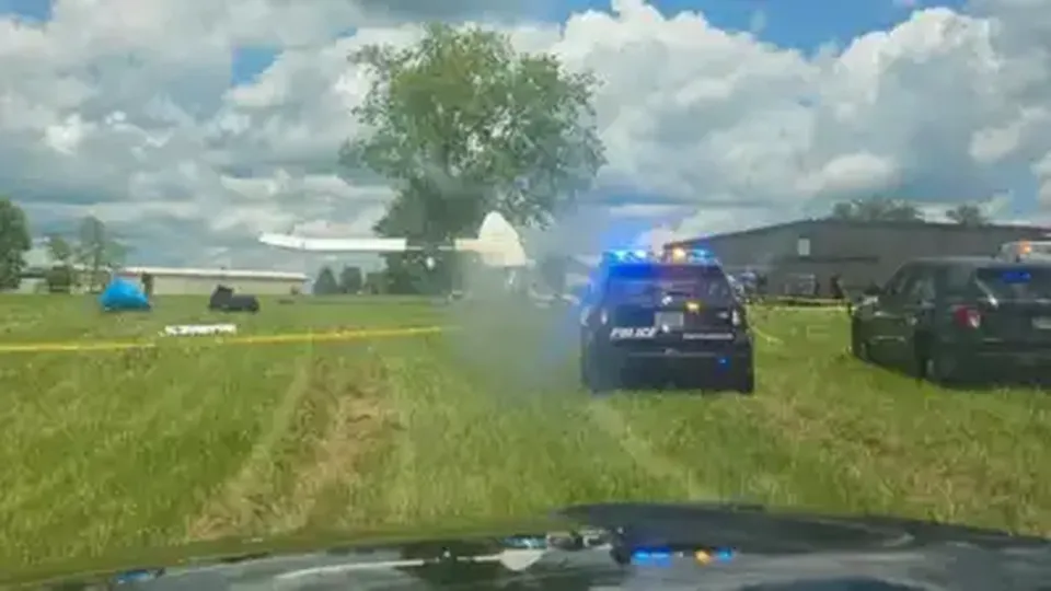 Um acidente aéreo ocorreu em Tullahoma, Tennessee, com várias pessoas sendo resgatadas por helicópteros.