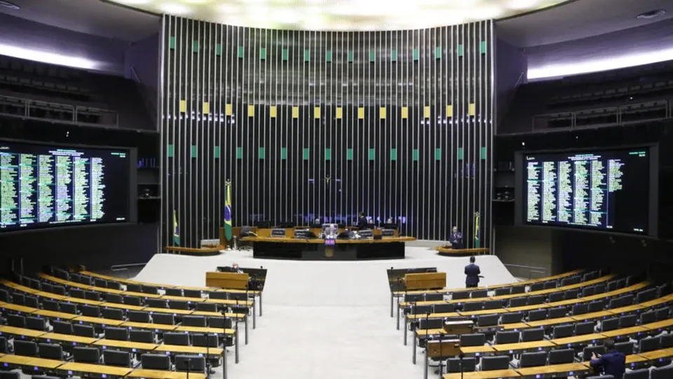 Aprovado na Câmara, projeto eleva para 80% o tempo necessário para progressão de pena em crimes hediondos.