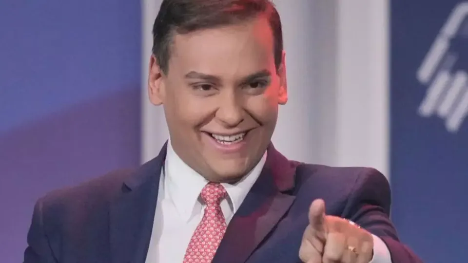 George Santos, ex-deputado americano filho de brasileiros, é preso após se entregar à Justiça