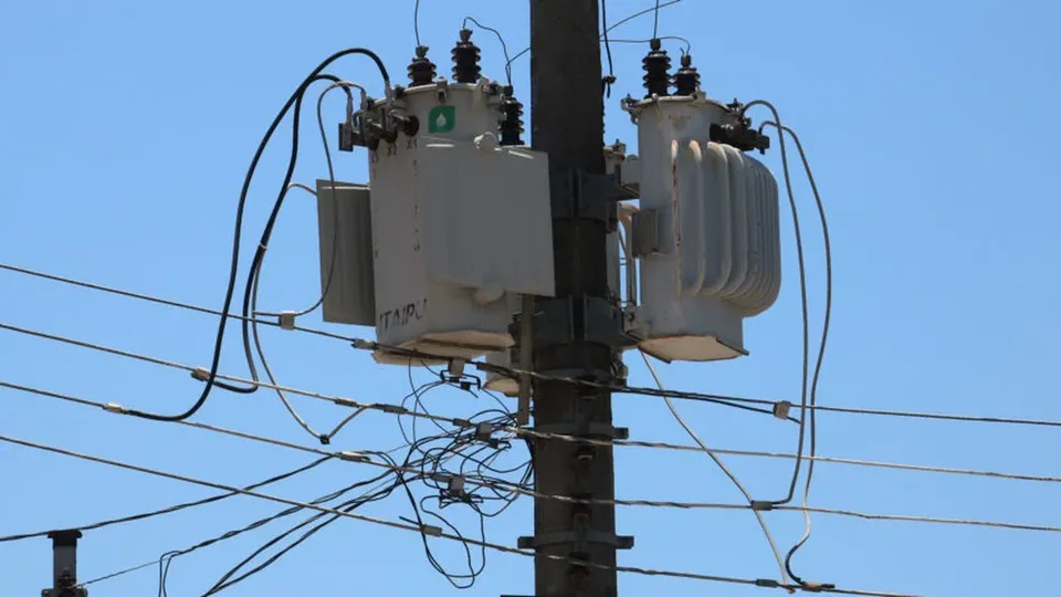 Entra em vigor lei que aumenta penas para furto e roubo de fios elétricos