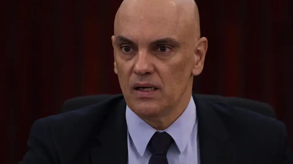 O governo dos Estados Unidos anunciou sanções contra o ministro do STF, Alexandre de Moraes, por graves violações de direitos humanos.