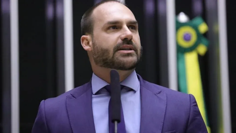 Deputado Lindbergh Farias pede ao STF que impeça bancos brasileiros de aplicar sanções da Lei Magnitsky ao ministro do STF.