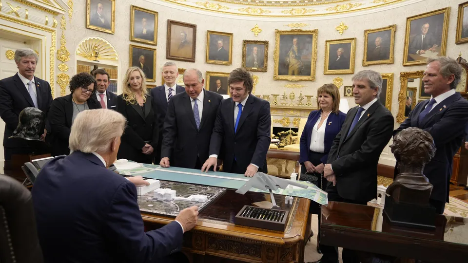 Banco Central argentino e Tesouro dos EUA assinam acordo para estabilizar a economia do país sul-americano