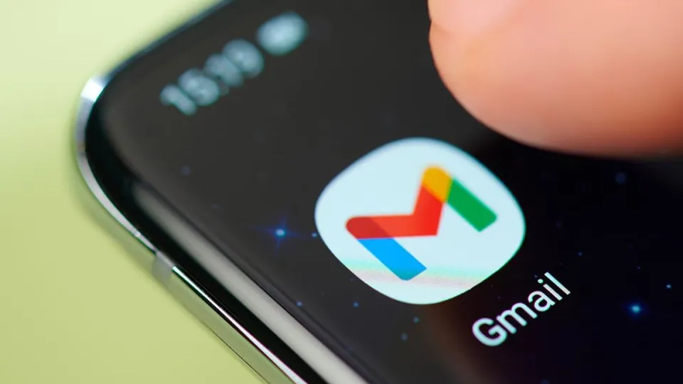 Especialista em cibersegurança revela que dados foram comprometidos em abril e alertam usuários sobre riscos