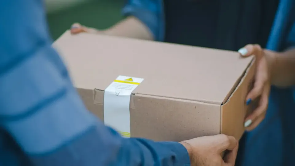 Levantamento da LCA Consultores aponta que tarifa de 20% sobre importações não trouxe benefícios ao mercado de trabalho brasileiro.