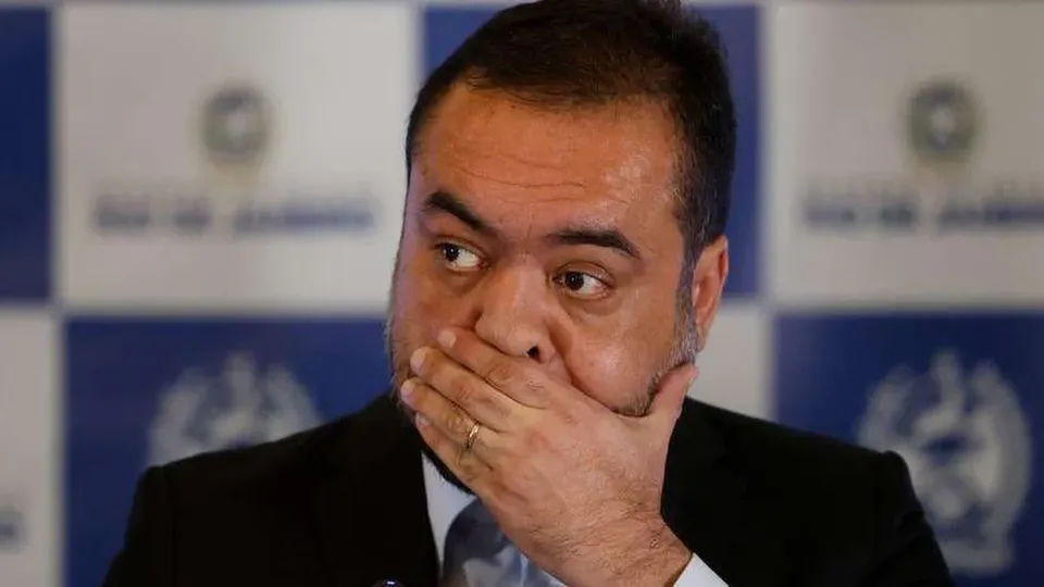 O Tribunal Superior Eleitoral examina ações que podem levar à inelegibilidade do governador do Rio e do presidente da Alerj