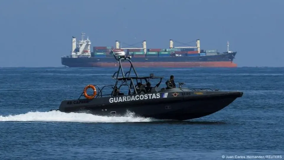 Forças Armadas do país caribenho são convocadas a retornar aos quartéis em meio a tensões regionais.