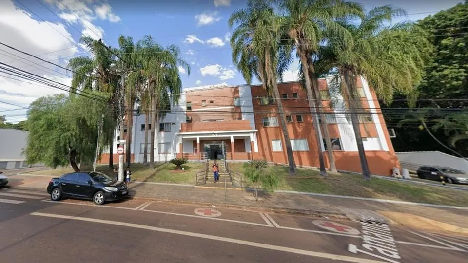 Indivíduo foi dado como morto por engano e familiares só descobriram o erro durante o velório; Justiça determinou R$ 160 mil em indenização.