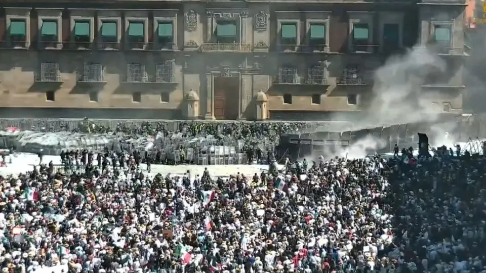 Marcha da Geração Z, convocada por jovens, protesta contra governo e aumento da violência no país.
