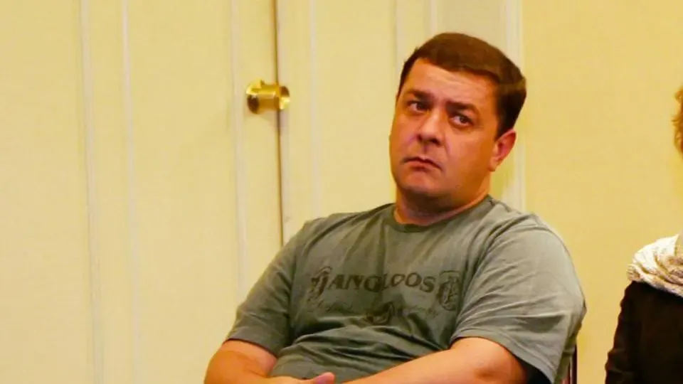 A Comiss&atilde;o Parlamentar Mista de Inqu&eacute;rito (CPMI) do INSS decidiu, por 19 votos a 12, n&atilde;o convocar F&aacute;bio Lu&iacute;s Lula da Silva para depor.