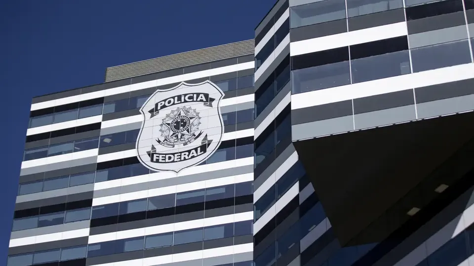 Ministro do STF pede depoimentos de investigados e dirigentes do Banco Central em 30 dias