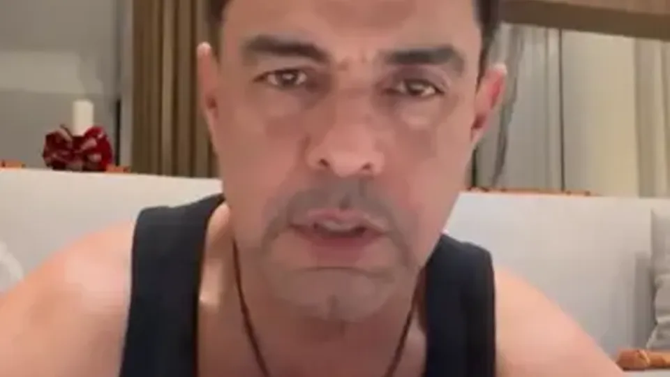 O cantor seria pago com R$ 500 mil de verba federal, mas cr&iacute;ticas levaram &agrave; rescis&atilde;o do contrato pela prefeitura