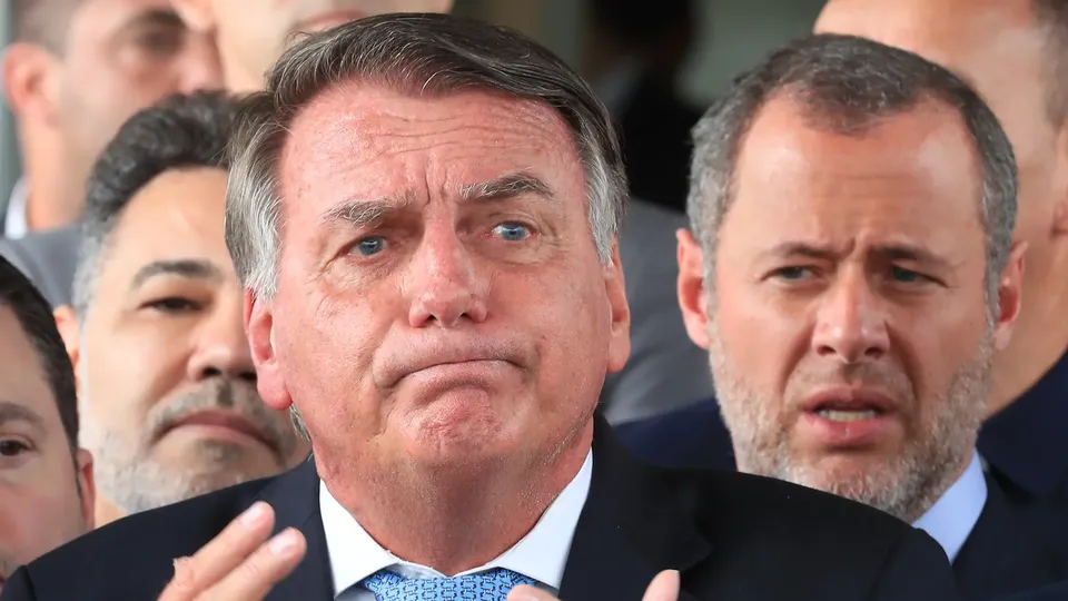 Ministro do STF acatou laudo da Pol&iacute;cia Federal que recomenda cirurgia urgente ao ex-presidente