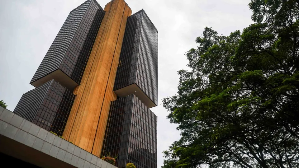 O Banco Central divulga que o saldo negativo das contas externas cresceu 4% em rela&ccedil;&atilde;o a 2024, atingindo US$ 68,8 bilh&otilde;es.