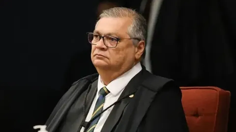 Ministro do STF acolhe pedido da PGR e encerra investiga&ccedil;&atilde;o sobre Chico Rodrigues, mas caso segue na Justi&ccedil;a de Roraima.