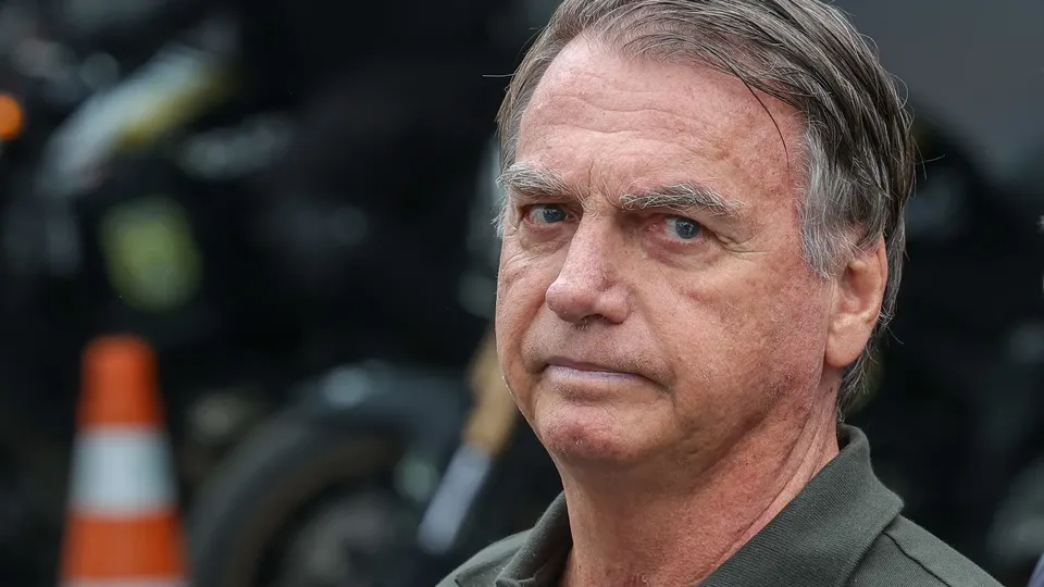 Defesa de Jair Bolsonaro relata piora na sa&uacute;de e cobra laudo da PF para domiciliar
