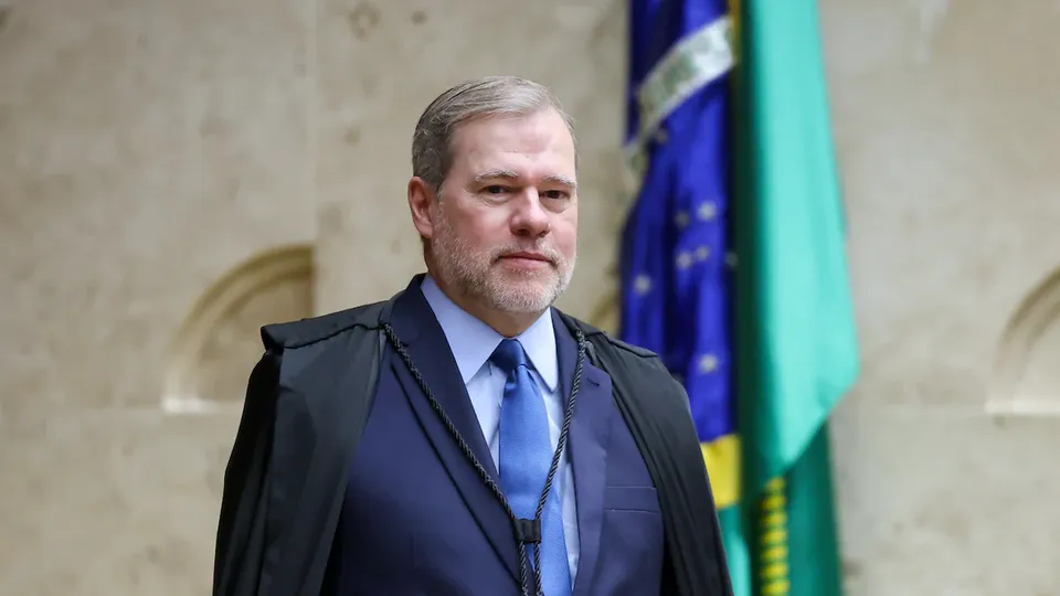 Toffoli determina que PF envie ao STF dados de celulares do caso Master