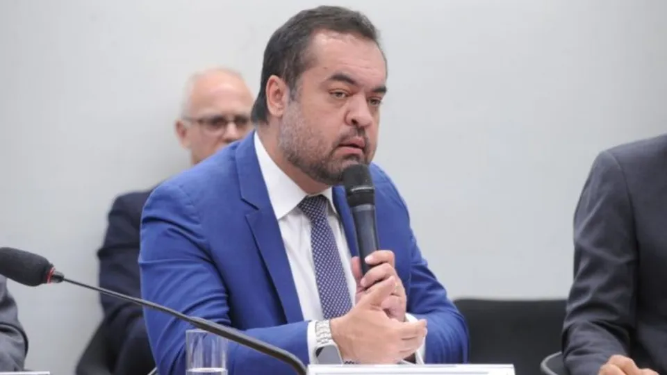 Governador do Rio e presidente da Alerj enfrentam acusa&ccedil;&otilde;es de abuso de poder pol&iacute;tico e econ&ocirc;mico em esc&acirc;ndalo eleitoral