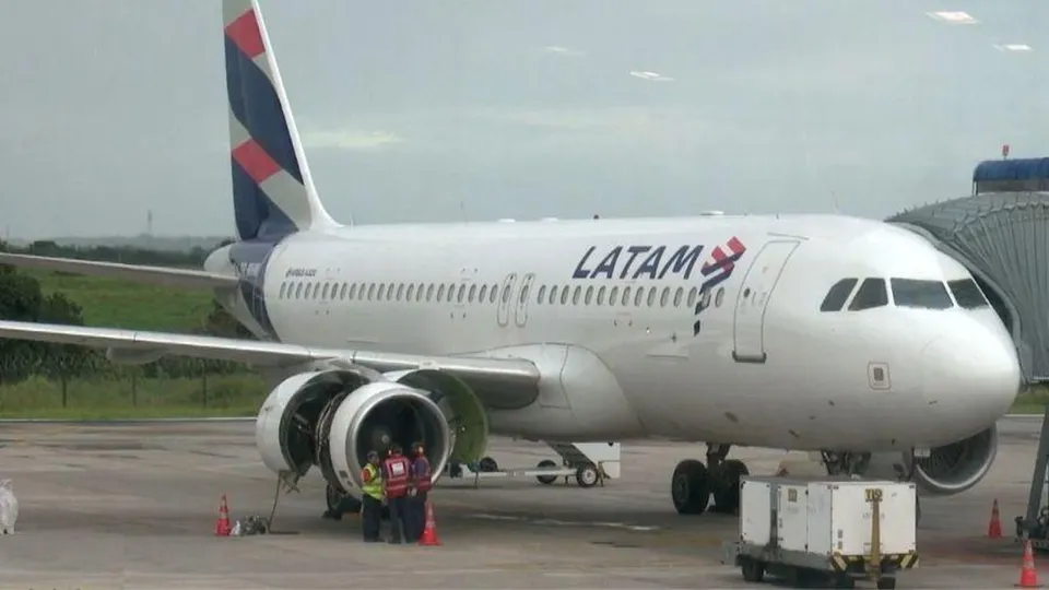 Voo da Latam &eacute; adiado ap&oacute;s suspeita de bomba no Aeroporto de Bras&iacute;lia