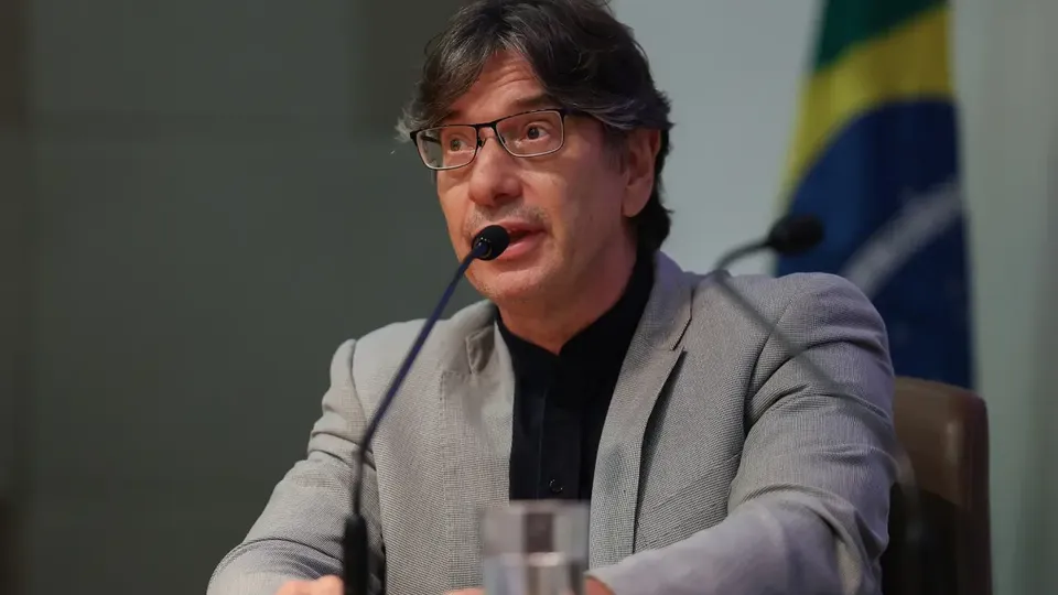 Procurador pede afastamento de Marcio Pochmann, presidente do IBGE, por irregularidades