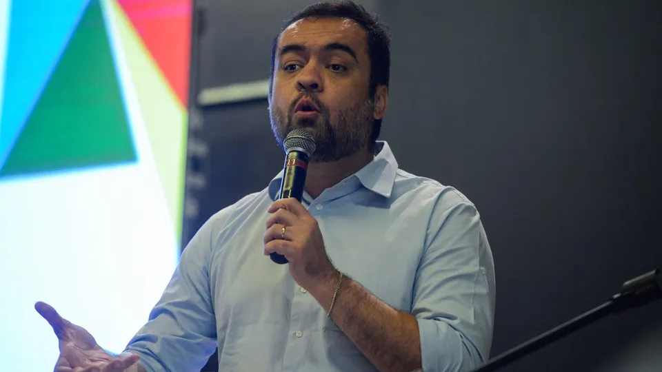 Ex-governador do Rio de Janeiro enfrenta acusa&ccedil;&otilde;es de abuso de poder nas elei&ccedil;&otilde;es de 2022; julgamento pode torn&aacute;-lo ineleg&iacute;vel at&eacute; 2030.