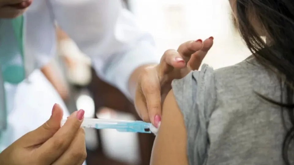 Rio de Janeiro inicia campanha de vacina&ccedil;&atilde;o contra a gripe para todos a partir de 6 meses