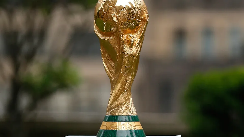 Torcedores acionam a Comiss&atilde;o Europeia contra a Fifa por ingressos exorbitantes