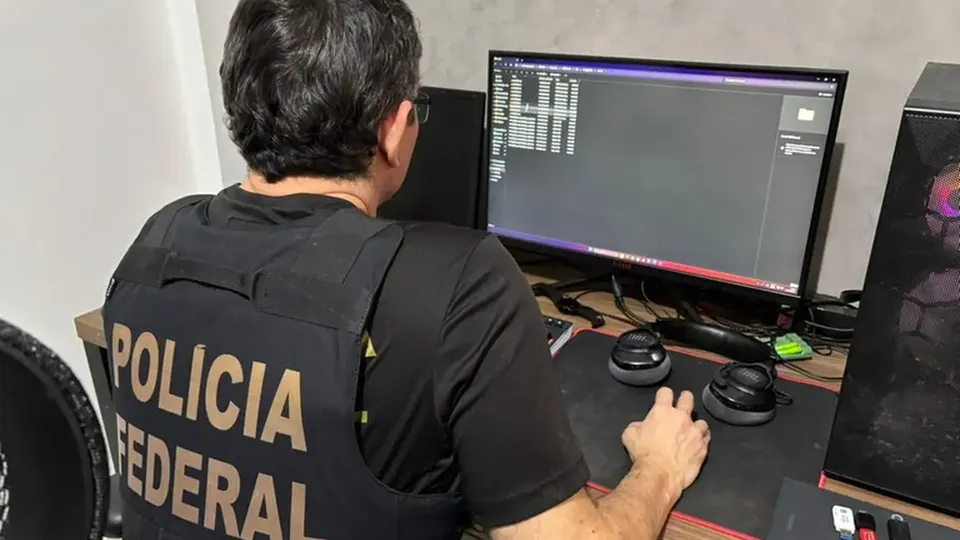 A a&ccedil;&atilde;o investiga uma organiza&ccedil;&atilde;o criminosa e cumpre mandados em tr&ecirc;s estados; CEO do Grupo Fictor est&aacute; entre os alvos.