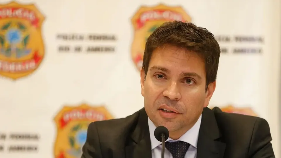 Ex-deputado Alexandre Ramagem &eacute; preso nos EUA ap&oacute;s condena&ccedil;&atilde;o por golpe de Estado