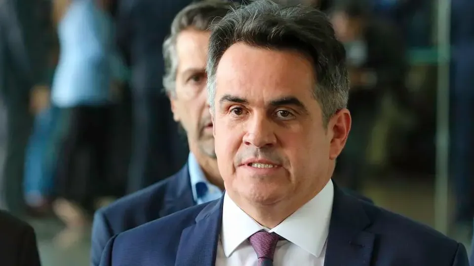 Ant&ocirc;nio Carlos de Almeida Castro, o Kakay, anunciou sa&iacute;da em comum acordo com o senador ap&oacute;s investiga&ccedil;&otilde;es.
