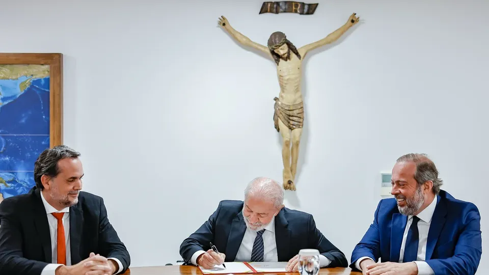 A&ccedil;&atilde;o visa conter aumento de pre&ccedil;os e ter&aacute; impacto fiscal de at&eacute; R$ 1,2 bilh&atilde;o mensalmente.