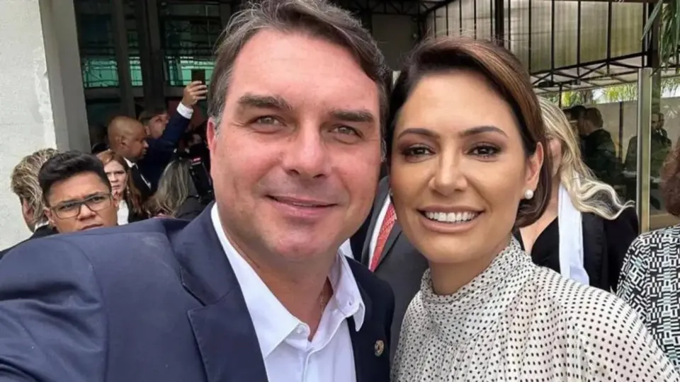 Levantamento da Quaest mostra que 45% acreditam que ex-primeira-dama agiu corretamente ao expor briga familiar