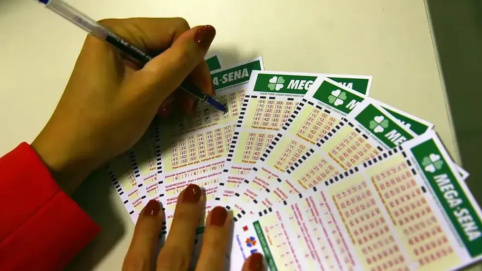 No concurso 3041, realizado na quinta-feira, 88 apostas acertaram a quina e receber&atilde;o R$ 52.843,18 cada.
