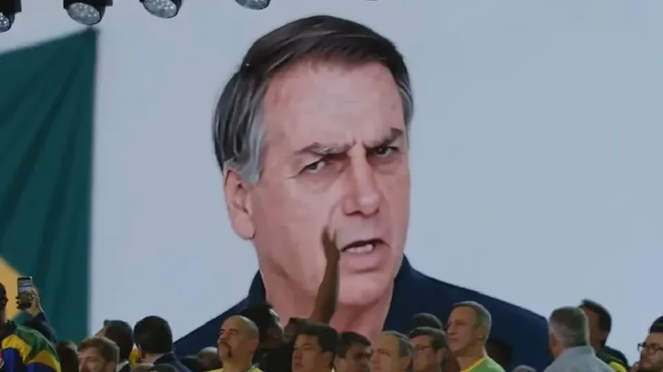 Defesa de Fl&aacute;vio Bolsonaro argumenta ao TSE que uso de IA n&atilde;o requer autoriza&ccedil;&atilde;o pr&eacute;via