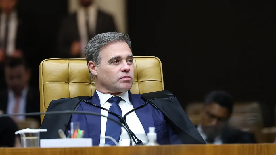 Mendon&ccedil;a retira sigilo e leva ao plen&aacute;rio do STF an&aacute;lise de mensagens de Vorcaro